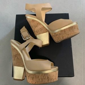Giuseppe Zanotti Nude Color Wedge with gold, size 7.
